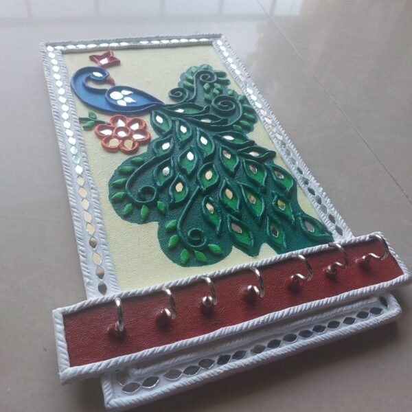 Peacock keyholder